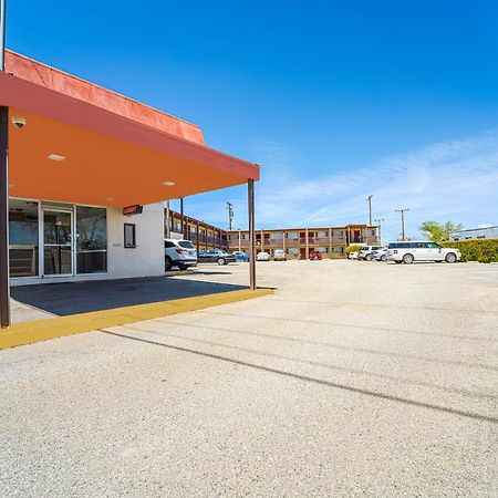 Mojave Hotel Exterior photo